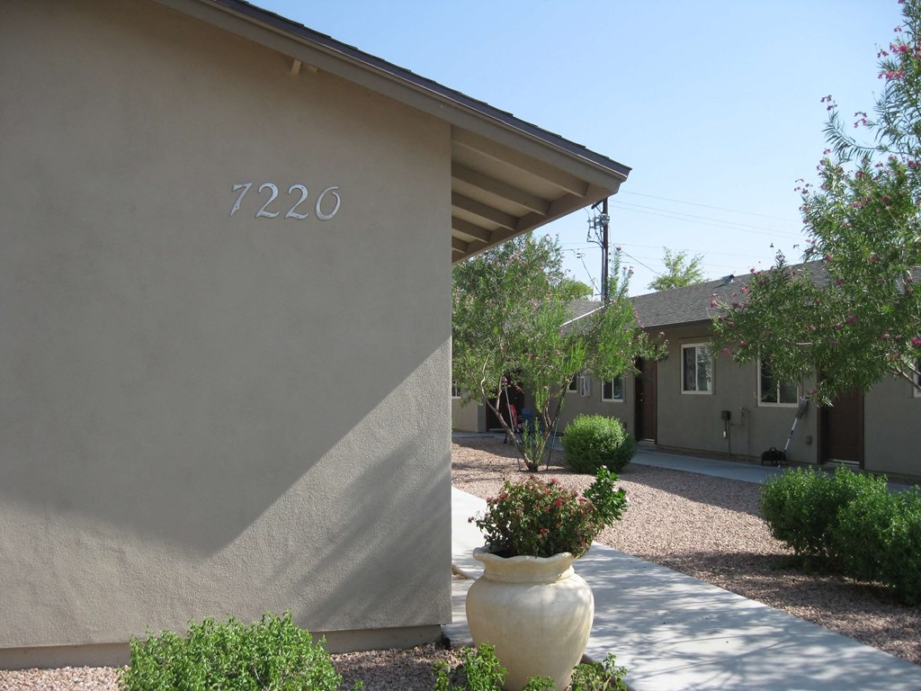 Belleview Of Scottsdale Apartments, 7220 E Belleview Street, Scottsdale
